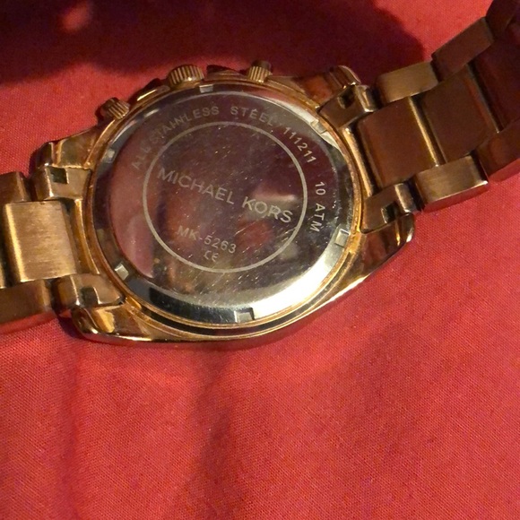 Michael kors watch - Picture 2 of 2
